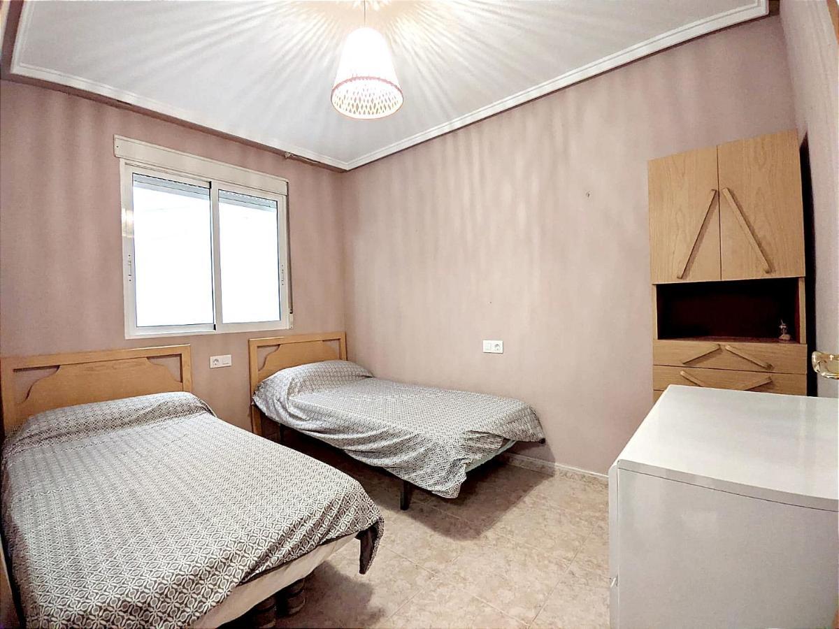 Modern Apartment 3Mins Walk To Playa Del Cura Beach Torrevieja Exterior photo