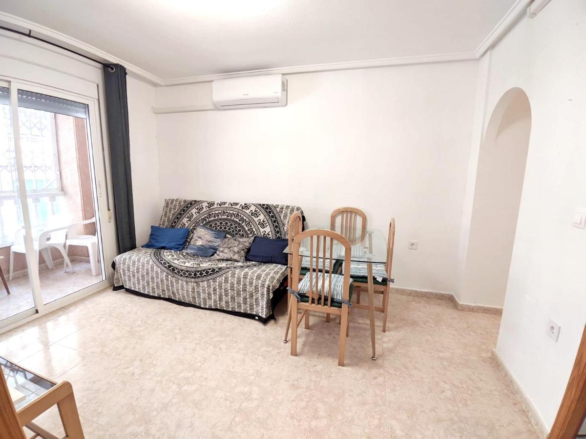 Modern Apartment 3Mins Walk To Playa Del Cura Beach Torrevieja Exterior photo