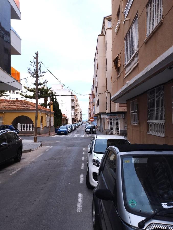 Modern Apartment 3Mins Walk To Playa Del Cura Beach Torrevieja Exterior photo